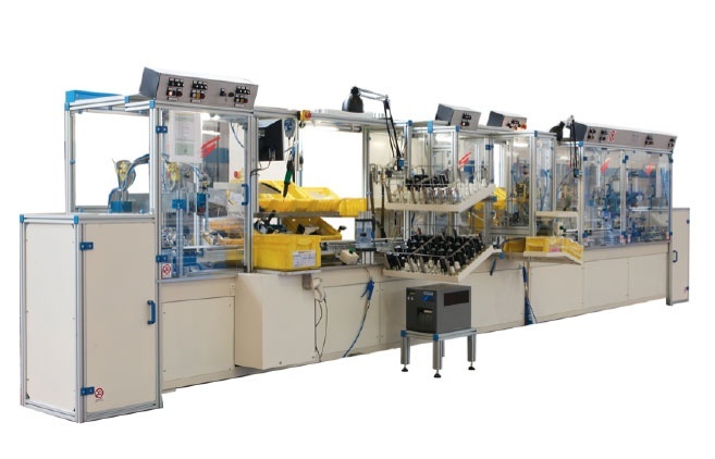 In-line machine to assemble the front braking pump